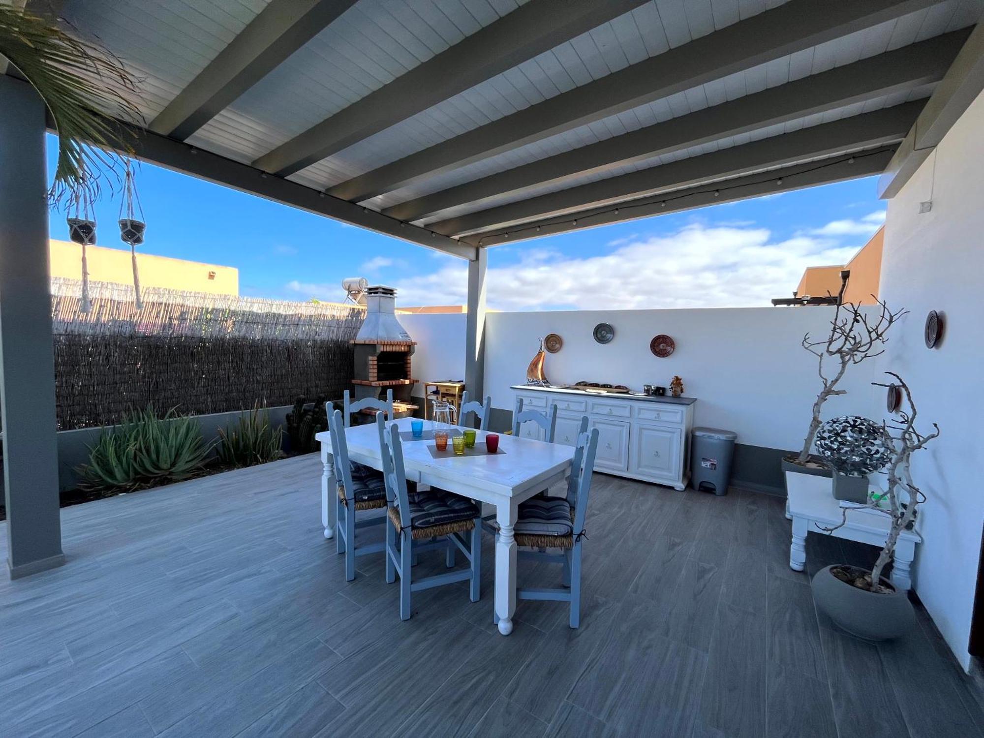 Papi Villa La Oliva